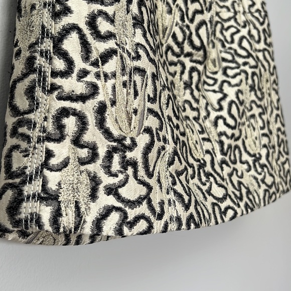 Textured Gold Mini - Picture 4 of 5